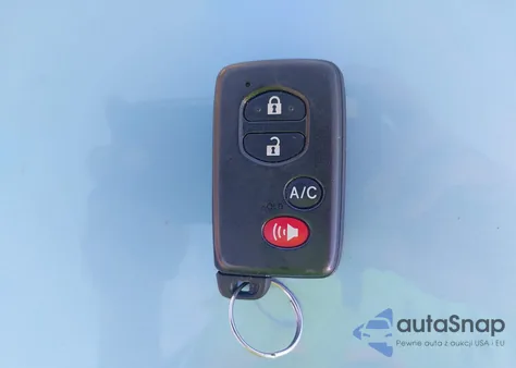 2012 Toyota Prius Plug-In z USA, uszkodzony, nr VIN JTDKN3DP0C3025101